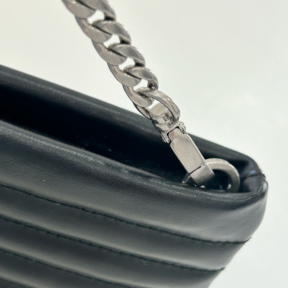 CHEVRON PRADA 2 WAY BAG -LARGE CLUTCH / CROSSBODY - Picture 9 of 16